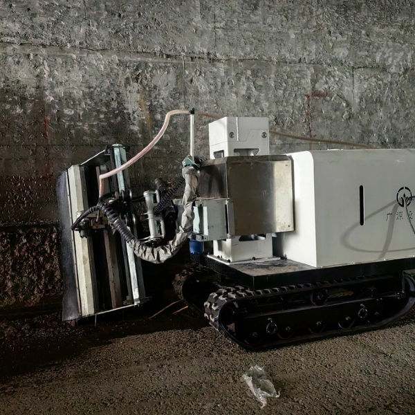 高壓水混凝土破拆機器人